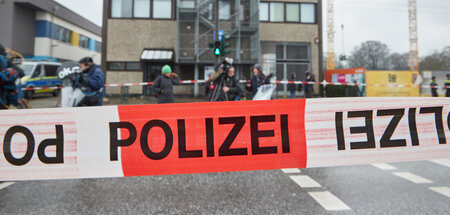 Der Angriff erfolgte während einer Veranstaltung in dem Gebäude ... Der Angriff erfolgte während einer Veranstaltung in dem Gebäude ...