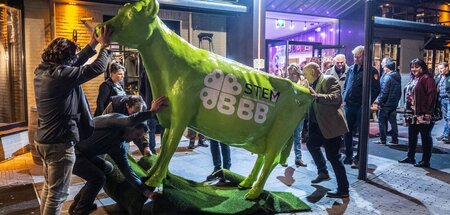 Die Bauern-Bürger-Bewegung auch symbolisch bei der Wahlparty in ...