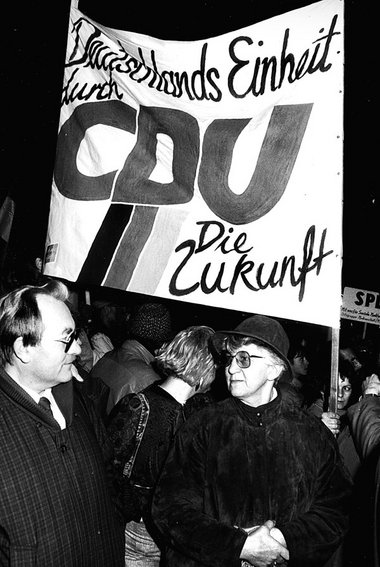 Leipziger Fans des Kanzlers der blühenden Landschaften (12.2.199... Leipziger Fans des Kanzlers der blühenden Landschaften (12.2.199...