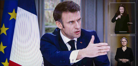 Bereitet er sich auf einen Bürgerkrieg vor? Emmanuel Macron bei ...