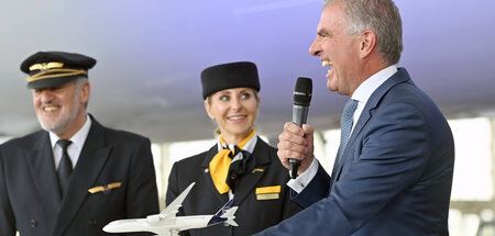 Hat mehr als zwölf goldene Teller: Lufthansa-Boss Carsten Spohr ... Hat mehr als zwölf goldene Teller: Lufthansa-Boss Carsten Spohr ...