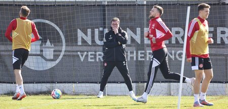 »Nicht unbedingt ein sehr vertrauenswürdiger Verein« – Dieter He...