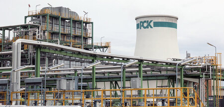 Die PCK-Raffinerie in Schwedt läuft schon seit Monaten nur auf 6...