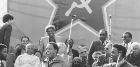 An der Spitze der Kommunistischen Partei: Chris Hani (undatierte...