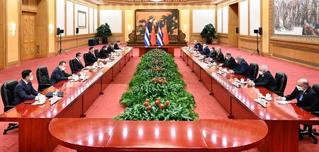 Gespräche auf höchster Ebene: Treffen von Chinas Staatschef Xi u...