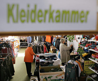 Billigkleider für Arme sind ein krisensicherer Wachstumsmarkt. K... Billigkleider für Arme sind ein krisensicherer Wachstumsmarkt. K...