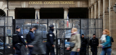 Gut bewacht und gesichert: Der sogenannte Verfassungrat in Paris...