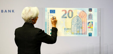 Darf ihren Namen unter die Euro-Geldnoten setzen: EZB-Chefin Chr