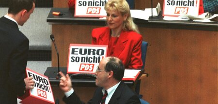 Gegner der Euro-Einführung: Die PDS-Gruppe im Bundestag (23.4.19...