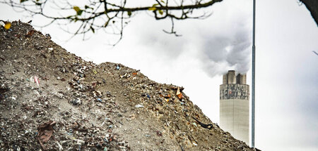 Müllberge vor den Toren der Stadt: Verbrennungsanlage in Amsterd...