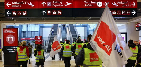 GERMANY-AIRPORTS-STRIKES(1).JPG