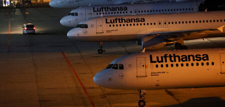 Lufthansa-Airliner am Flughafen Frankfurt am Main