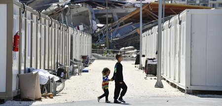 Notunterkünfte für Erdbebenopfer im Süden der Hatay-Provinz (Ant... Notunterkünfte für Erdbebenopfer im Süden der Hatay-Provinz (Ant...