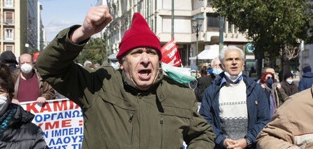 Proteste gegen EU-Kürzungspolitik in Athen (22.3.2022) Proteste gegen EU-Kürzungspolitik in Athen (22.3.2022)