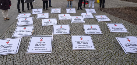 Einen Stopp von Klinikschließungen forderten Vertreter des »Bünd... Einen Stopp von Klinikschließungen forderten Vertreter des »Bünd...