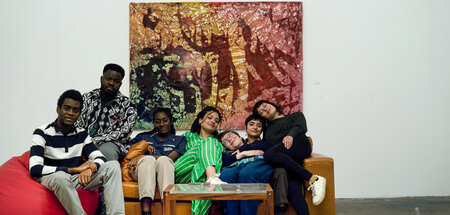 Mariyama (M.) unter Freunden und Künstlern (Ausstellungsfoto)