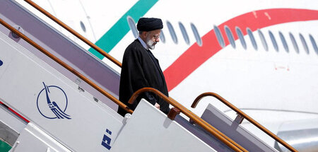 Ankunft in Damaskus: Iranischer Präsident Ebrahim Raisi (3.5.202...