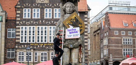 Faktor Wahlbeteiligung: Der Bremer Roland wird als »Wahlbotschaf...