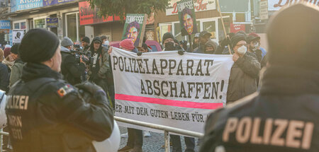 Auch eine Antwort auf Gewalt und Rassismus bei der Polizei: Radi...