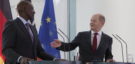 Nicht ganz auf Linie: Kenias Staatschef William Ruto (l.) plädie...