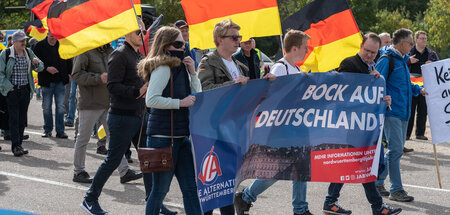 Aufmarsch der JA gegen die Landeserstaufnahmestelle für Asylsuch...