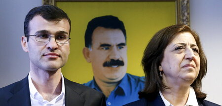 Öcalan im Hintergrund: Eröffnung einer Repräsentanz der Selbstve...