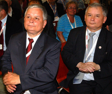 Kaczynski-Zwillinge, eineiig: Links Präsident Lech, rechts Premi...