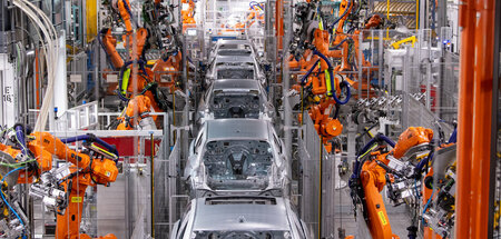 Industrie braucht extrem viel Strom. Den Preis zu stützen und gl...