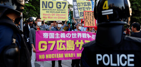 Protest gegen den Gipfel der Imperialisten und die Atomkriegsgef...