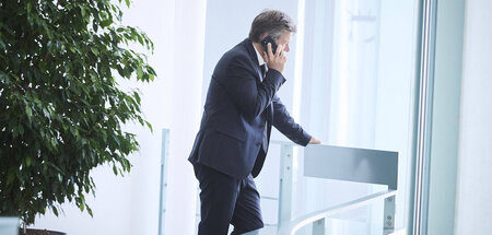 »Hier Robert. Habe neuen gut vernetzten Mitarbeiter ohne Ökohint... »Hier Robert. Habe neuen gut vernetzten Mitarbeiter ohne Ökohint...