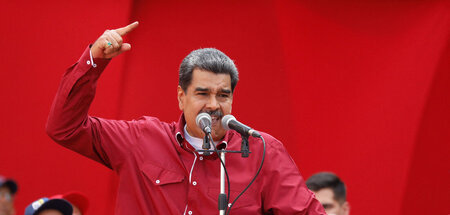 RTRMADP_3_MAY-DAY-VENEZUELA.JPG