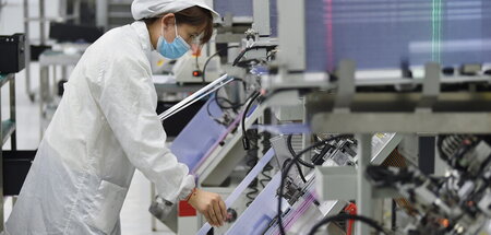 RTRMADP_3_CHINA-ECONOMY.JPG