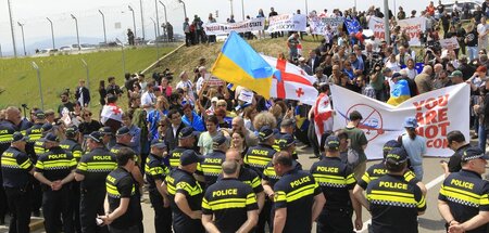 Ungeachtet der Proteste haben Russland und Georgien ihren Flugve