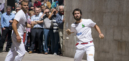 Format der baskischen Profiliga: Das mit der Hand gespielte Pelo...
