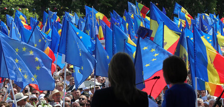Unterstützer mobilisiert: EU-Parlamentspräsidentin Roberta Metso...