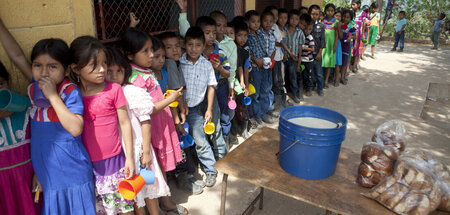 Mit leerem Magen im Unterricht: Die Hälfte der guatemaltekischen...
