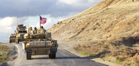 Die imperialistische Ordnung stabilisieren: US-Panzer auf Patrou...
