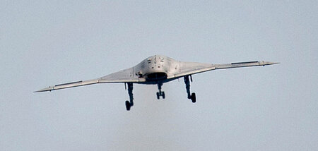 Drohne startet von US-Flugzeugträger (Nofolk, 10.7.2013)