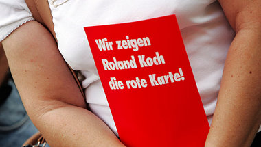 Linke Hessen fordern Platzverweis für CDU-Regierungschef