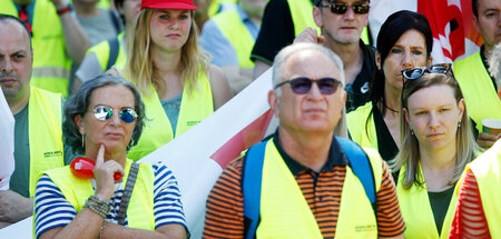 Ernste Situation, ernste Gesichter, ernstgemeinter Protest: Die ...