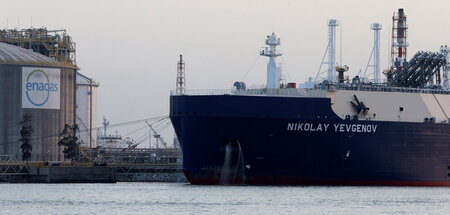 Allemal preiswerter als US-Frackingas: Russischer LNG-Tanker im ...