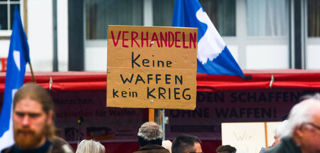 Eine Forderung, wie sie aktueller nicht sein könnte (Ostermarsch...