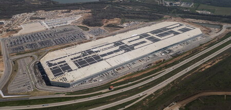Riesige Tesla-Fabrik im texanischen Austin (28.2.2023)