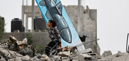 Graffitikünstler im Gazastreifen haben Bilder auf die Überreste ...