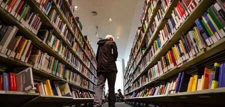 Der Eindruck kann täuschen: Öffentliche Bibliotheken bieten mehr... Der Eindruck kann täuschen: Öffentliche Bibliotheken bieten mehr...