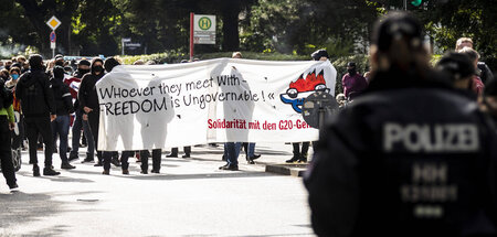 Solidaritätsdemonstration mit den Angeklagten im Elbschaussee-Pr...