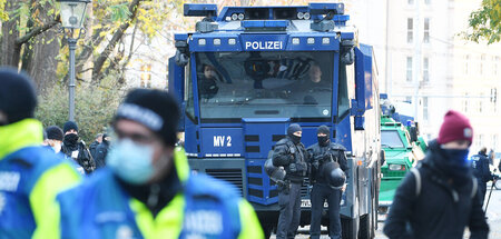 Repressionsapparat demonstriert Stärke: Polizeieinsatz in Leipzi...