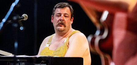 Acht Bier in der Sonne: Carsten Meyer aka Erobique