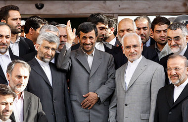 Irans Präsident weihte am Donnerstag eine Atomanlage in Isfahan ... Irans Präsident weihte am Donnerstag eine Atomanlage in Isfahan ...