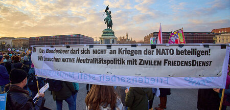 Werden sie Gehör finden? Kundgebung auf dem Wiener Heldenplatz (...